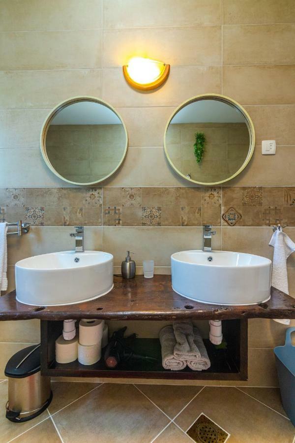 Holiday Home Mb Ražanj エクステリア 写真